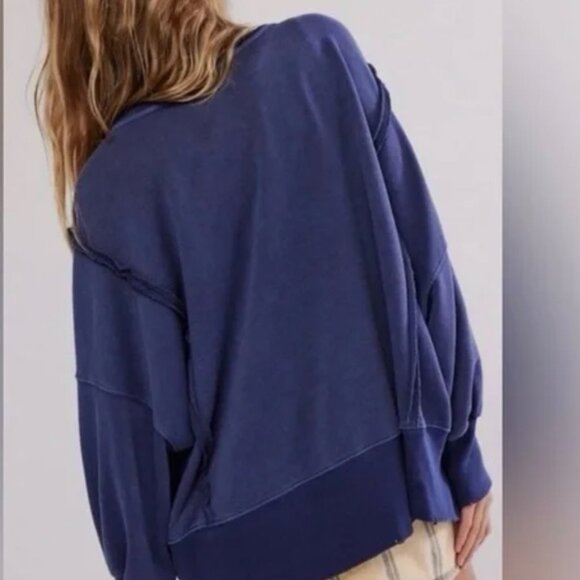 NWT FP Free People We The Free Camden Oversized Sweatshirt Size SMALL “13” Blue - Picture 2 of 7